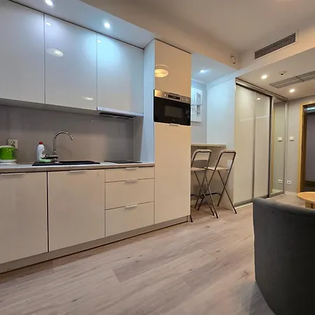 Happy Estate - Ul Krawiecka 1 - Blisko Rynek Wrocław