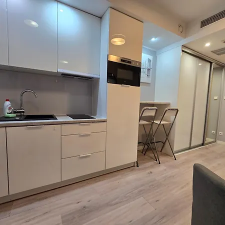 Happy Estate - Ul Krawiecka 1 - Blisko Rynek